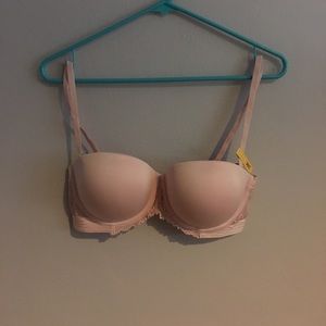 NEW Strapless Bra w/ Removable/ Convertible Straps